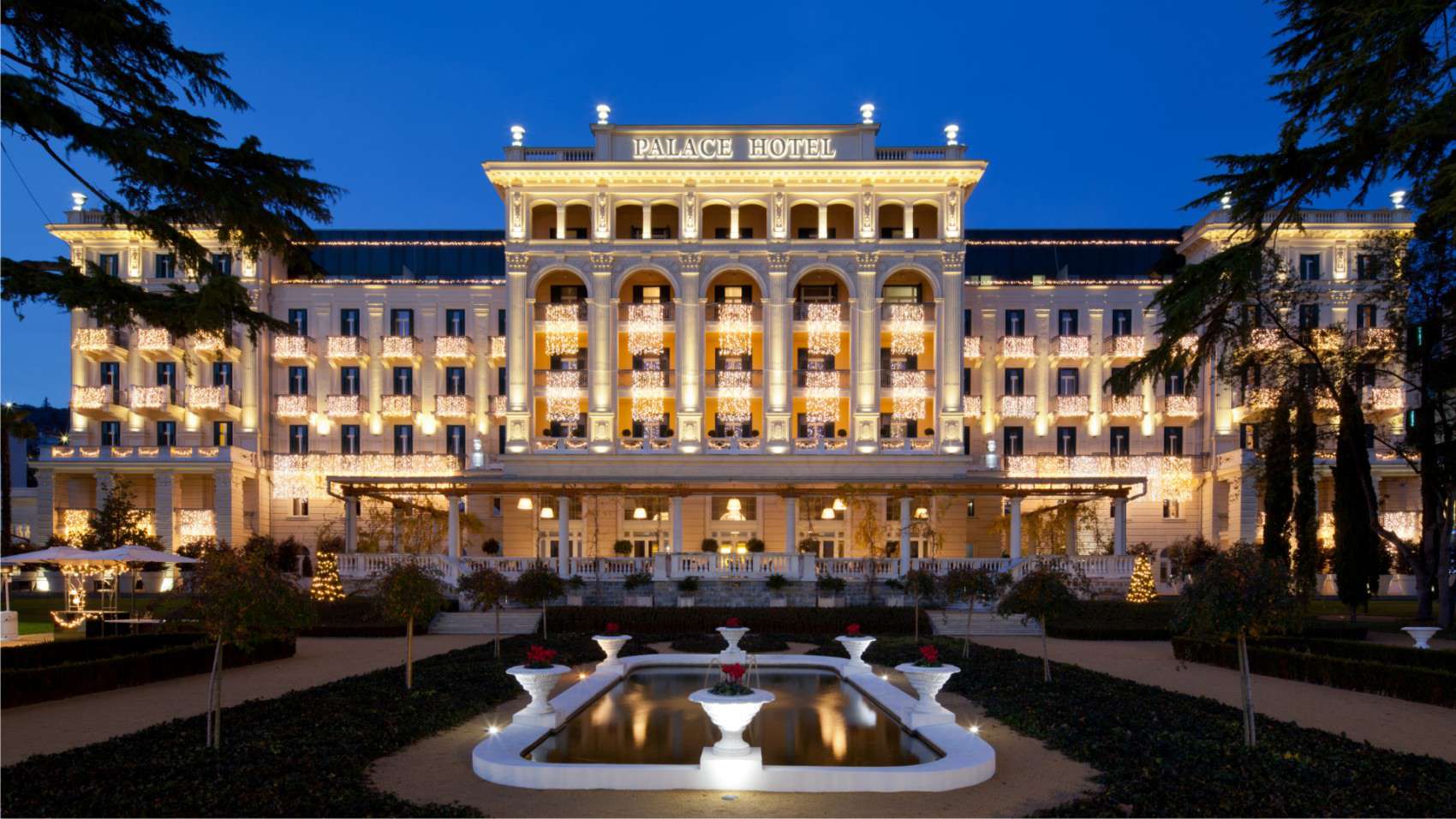 KEMPINSKI PALACE  5*,  