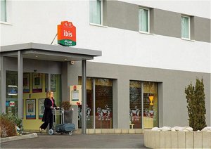 IBIS FRIBOURG  2*,  