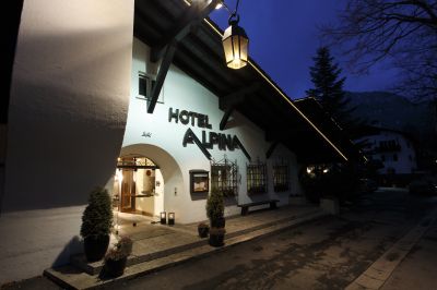 RAMADA TREFF HOTEL ALPINA GARMISCH-PARTENKIRCHEN 4*,  