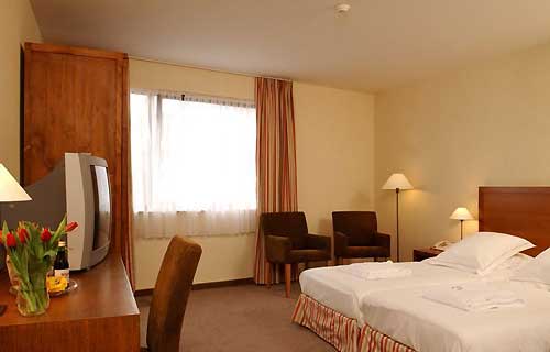 GHENT RIVER HOTEL 4*,  