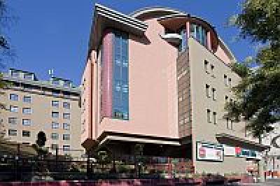 IBIS BUDAPEST HEROES SQUARE 3*,  