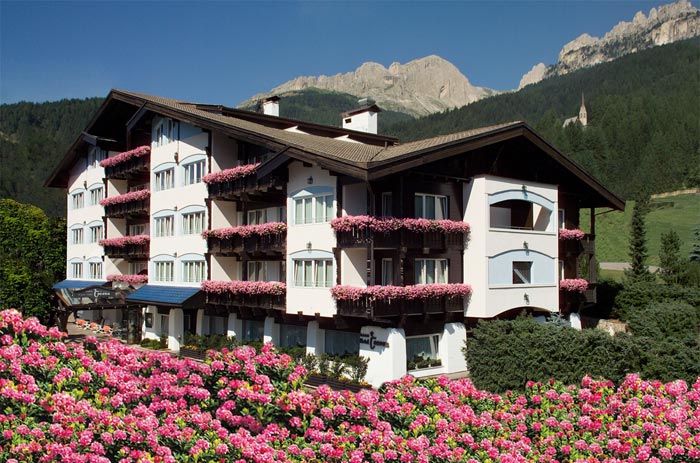 ALPEN HOTEL CORONA 4*,  