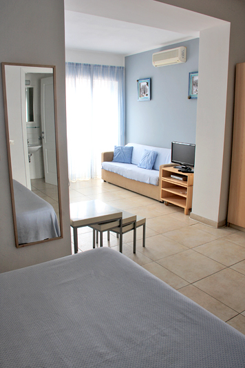 RESIDENCE VILLA LIVIA ,  