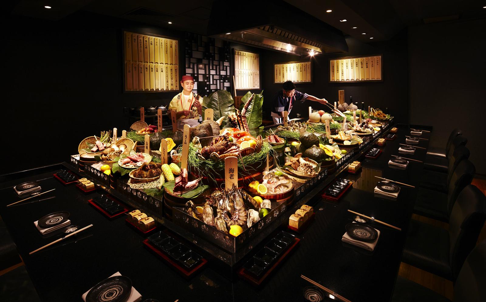 SWISSOTEL  THE STAMFORD  5*,  