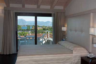 PORTO AZZURRO 3*,  