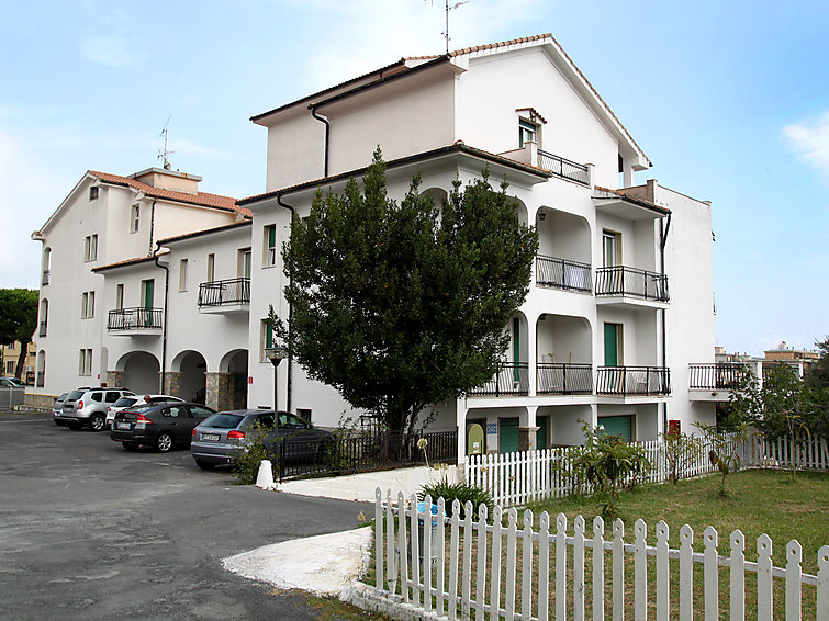 IL BORGO DEGLI ULIVI RESORT,  