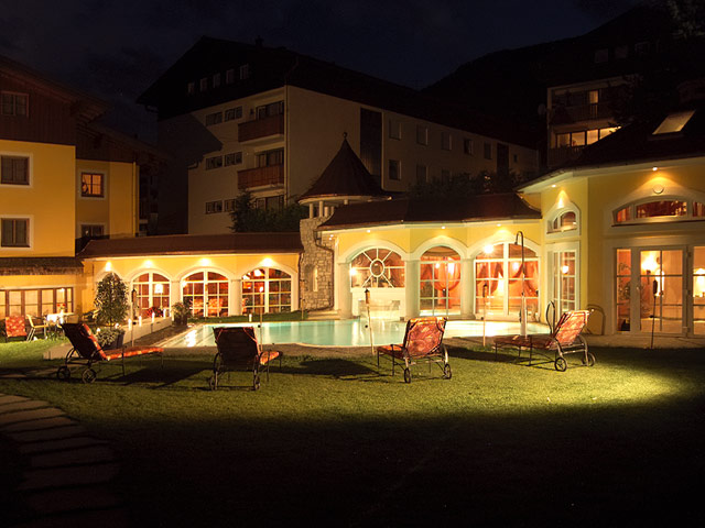 ROMANTIKHOTEL ZELL AM SEE 4*,  