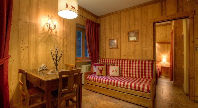 RESIDENCE CHECROUIT 3*,  