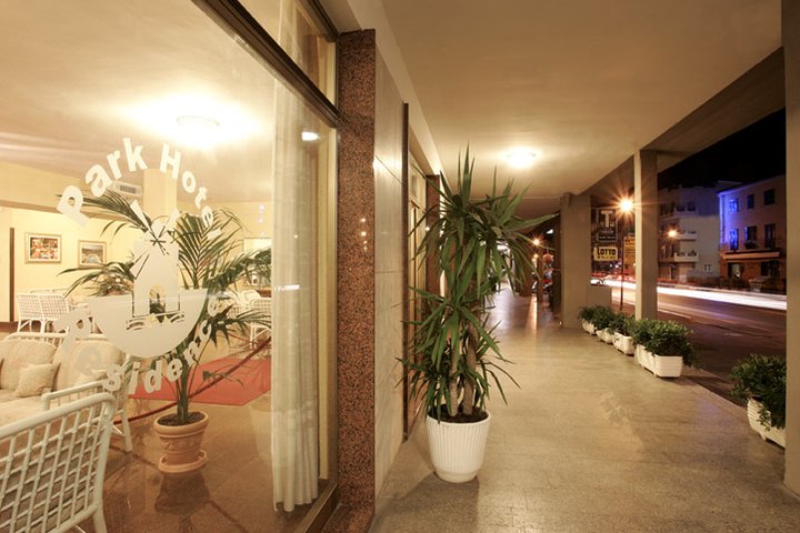 PARK HOTEL RESIDENCE,  