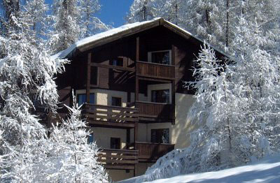 RES. LES CHALETS DES AROLLES 3*,  