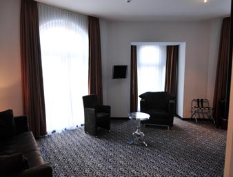 RAMADA HOTEL FRANKFURT CITY CENTRE 4*,  