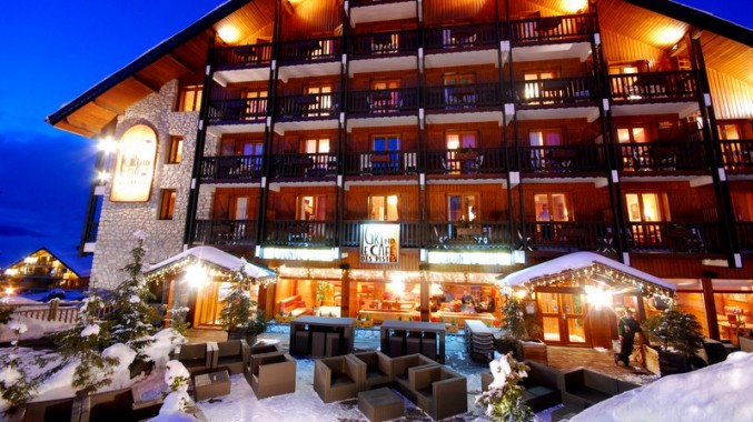 RES. LE GRAND CHALET DES PISTES 3*,  