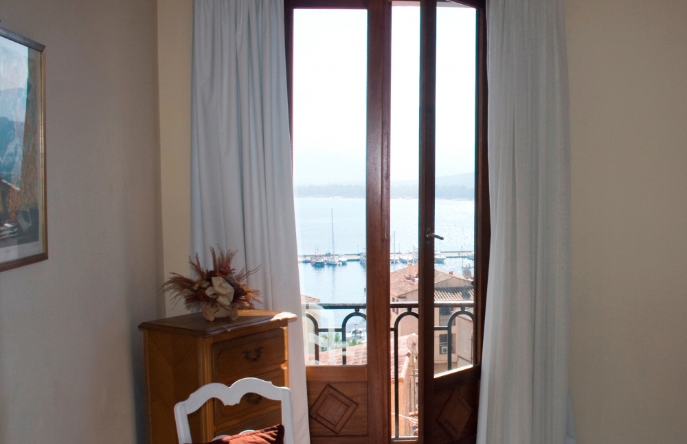 GRAND HOTEL 3*,  