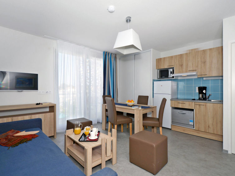 HOLIDAY VILLAGE PRESTIGE NAKARA,  