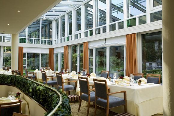 SCHLOSSHOTEL LERBACH 5*,  