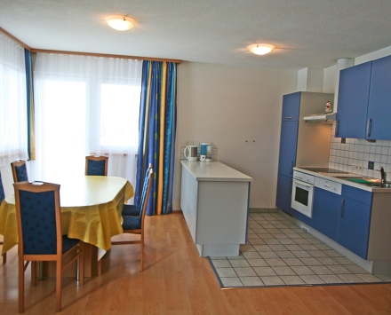 APARTAMENTS IN CHAMPOLUC ,  