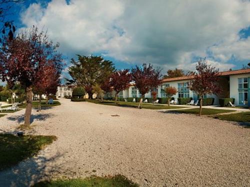 RES. LE PALAIS DES GOUVERNEURS,  