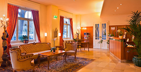 MERCURE HERZOGHOF 4*,  