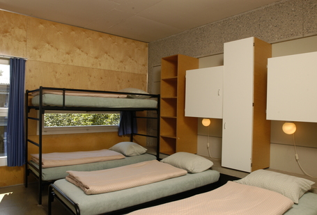 LAUSANNE  YOUTH HOSTELS,  