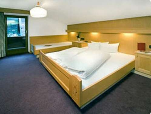 LANDHAUS FIEGL,  