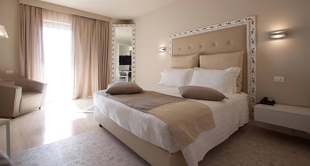 MAIN PALACE HOTEL 4*,  