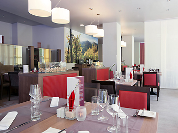 MERCURE WIEN WESTBAHNHOF 4*,  