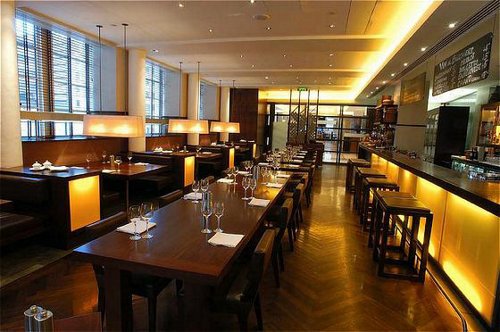 CROWNE PLAZA CITY LONDON 4*,  