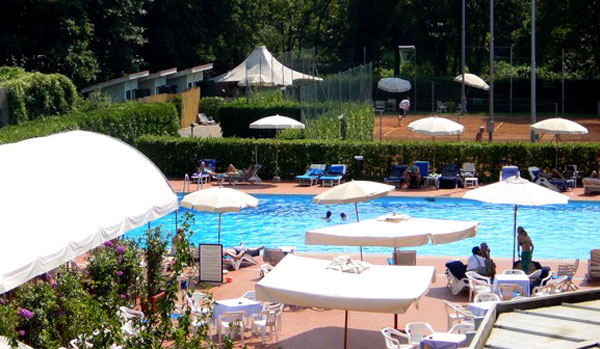 VERSILIA HOLIDAYS  4*,  