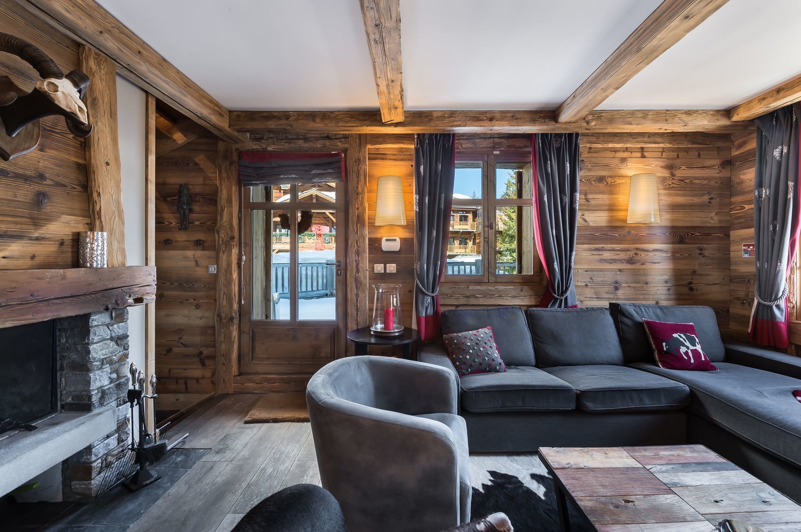 CHALET AJACOUR ,  