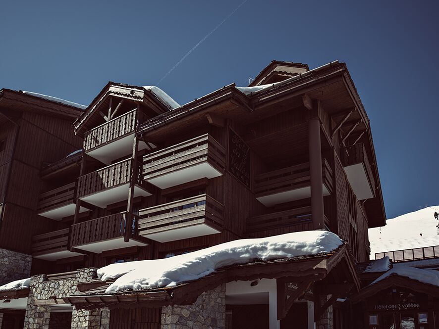 LES TROIS  VALLEES 4*+,  