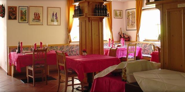 CHALET PINETA  3*,  