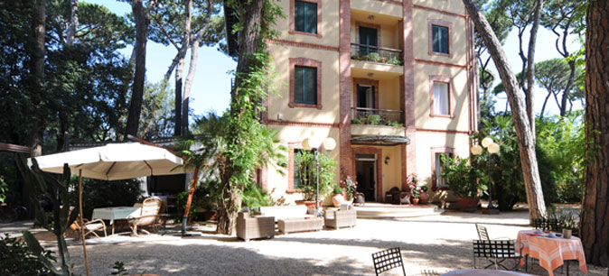 VILLA TIZIANA  3*,  