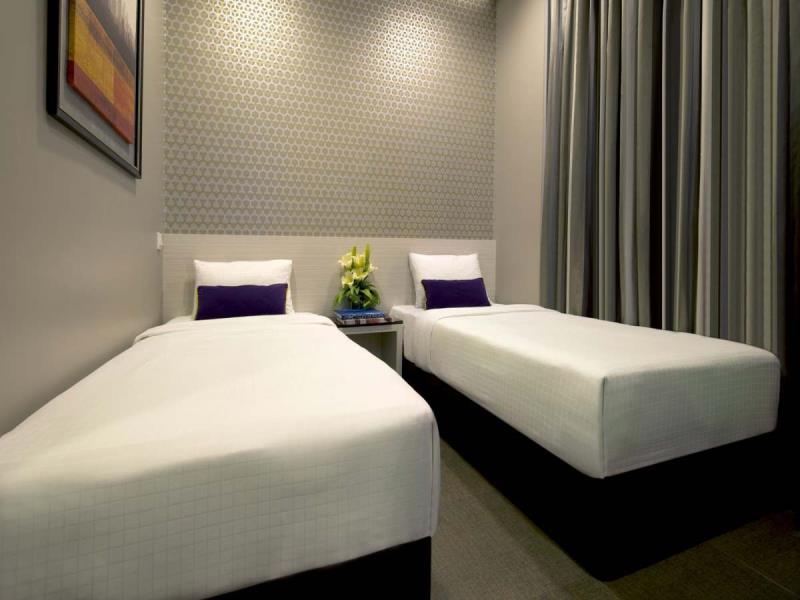 V HOTEL - BENCOOLEN  3*,  