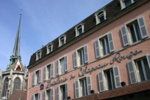 HOSTELLERIE DU CHAPEAU ROUGE  4*,  