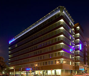 NOVOTEL DANUBE  4*,  