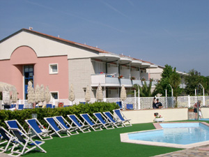 VILLAGIO CLUB LA BUCA DEL GATTO  4*,  