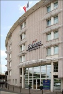  EXPRESS BY HOLIDAY INN PLACE D'ITALIE  3 (, )