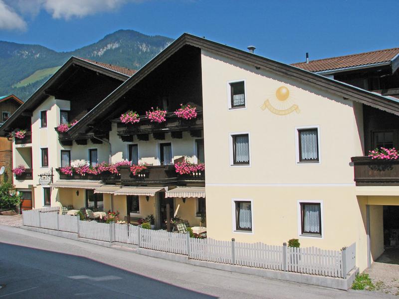 HOTEL-PENSION KONRAD,  