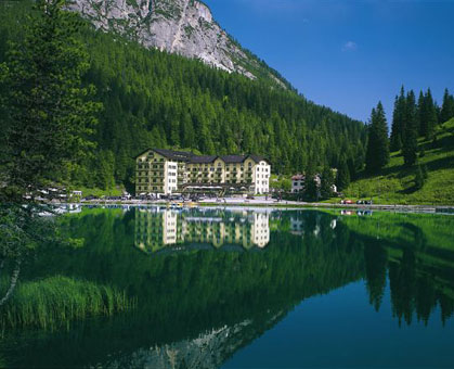 GRAND HOTEL MISURINA 4*,  