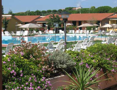 VILLAGGIO TURISTICO MARE SI  4*,  