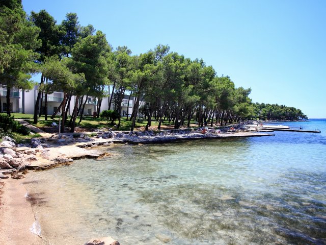 CRVENA LUKA APARTMENTS & VILLAS,  