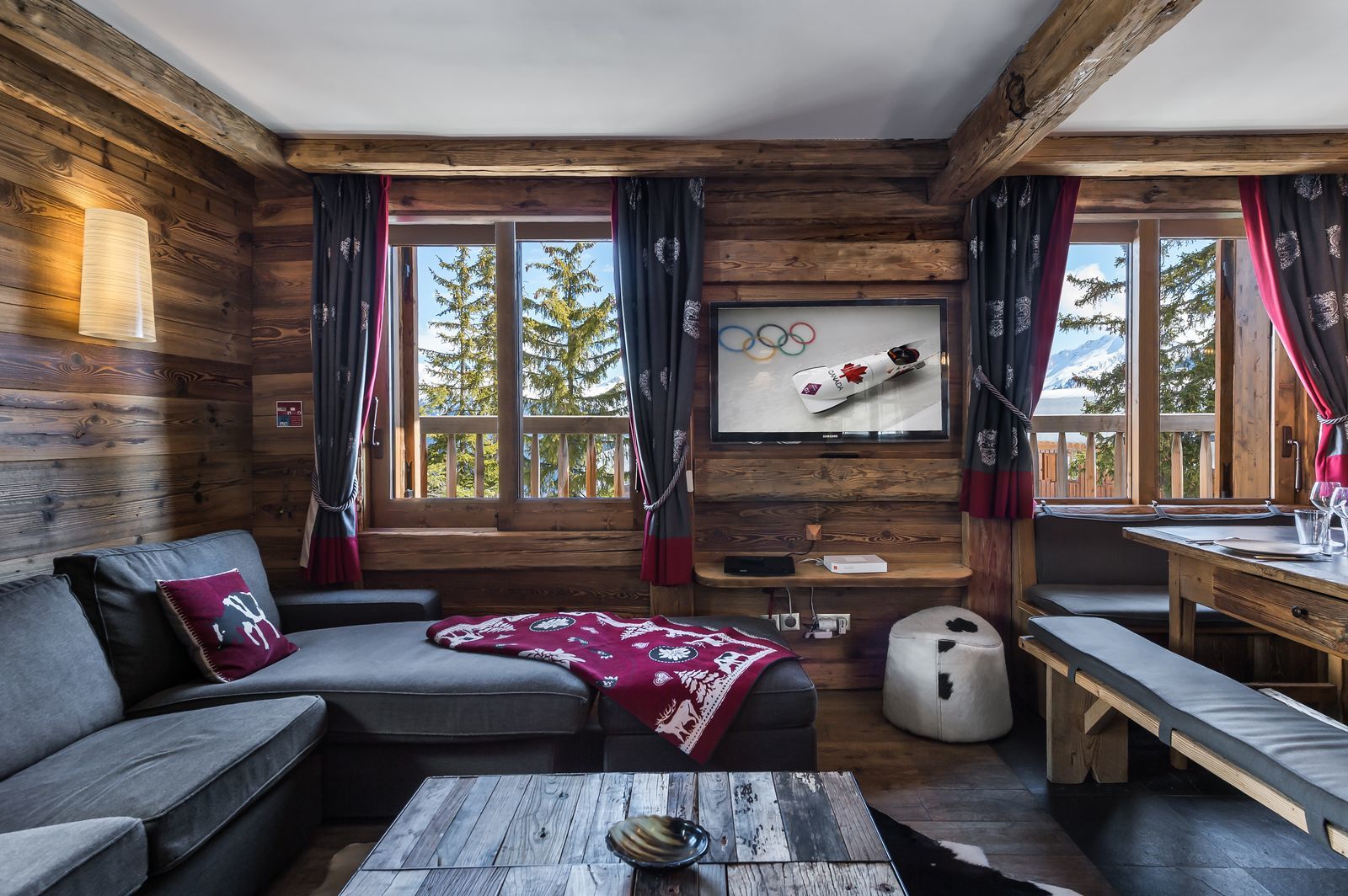 CHALET AJACOUR ,  