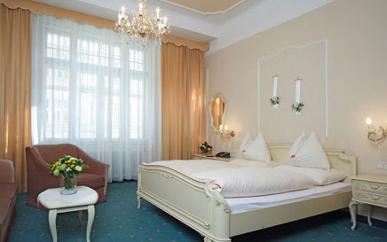 BARONESSE HOTEL PENSION,  