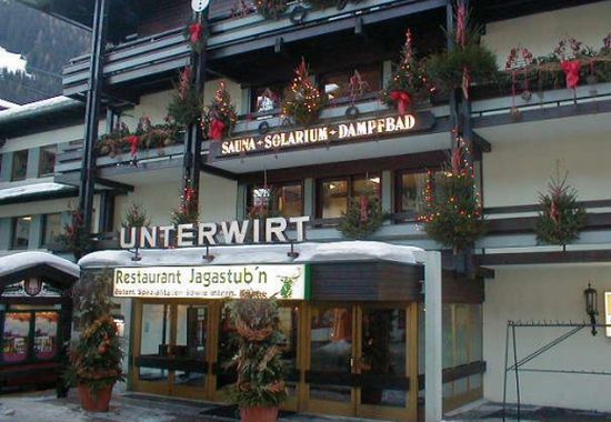 GASTHOF UNTERWIRT  3*,  