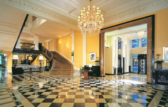 CLARIDGE`S  5*+,  