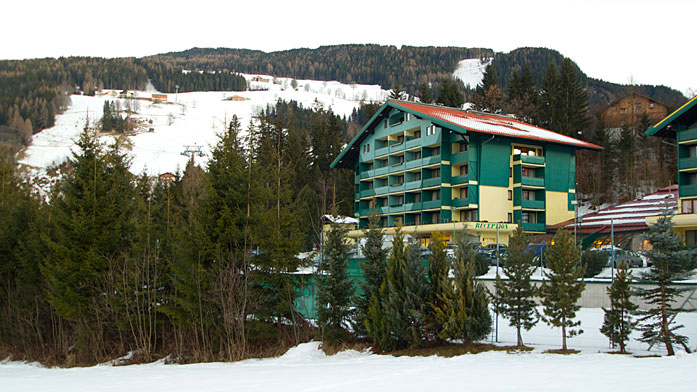 ALPINE CLUB SCHLADMING  4*,  