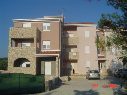 VILLA BONACA  3*,  