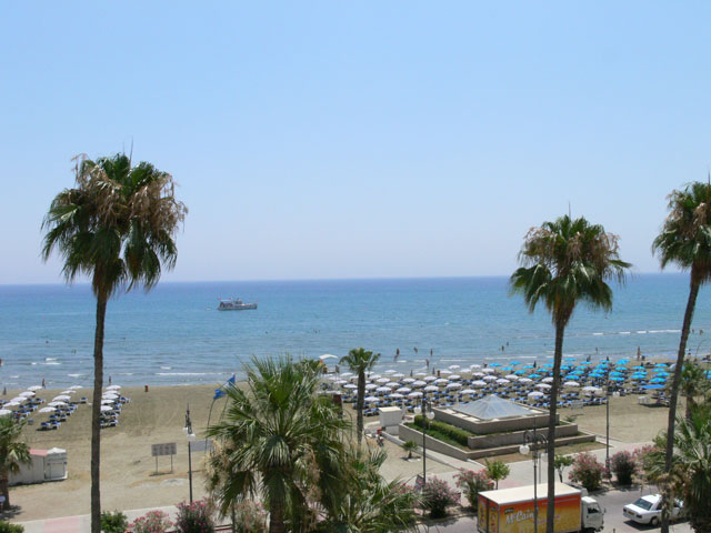 LES PALMIERS BEACH HOTEL  2*,  