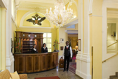 BEST WESTERN PREMIER KAISERHOF WIEN 4*,  