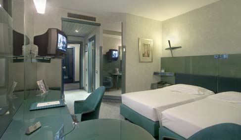 UNA HOTEL BERGAMO 4*,  